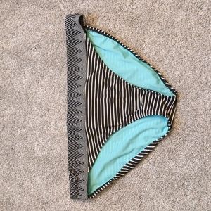 Athleta black and white printed bikini/tankini bottoms size large